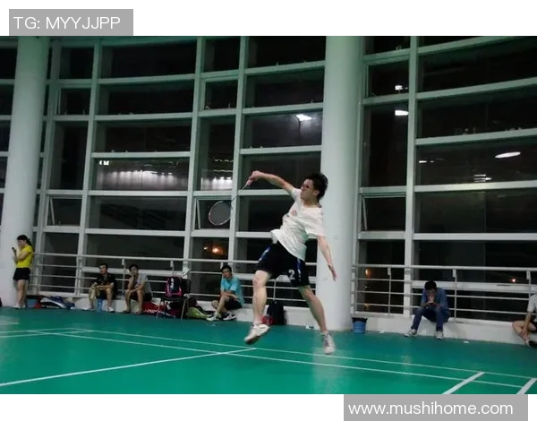 羽毛球战术揭秘:深圳羽毛球队的制胜之道与训练秘诀 羽毛球战术揭秘:深圳羽毛球队的制胜之道与训练秘诀